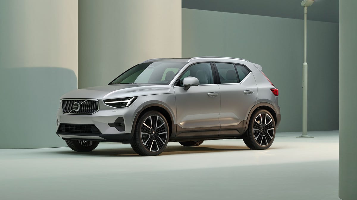 2026 Volvo XC40